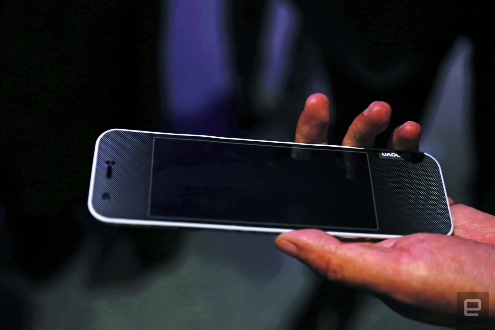 گوشی تاشدنی لنوو